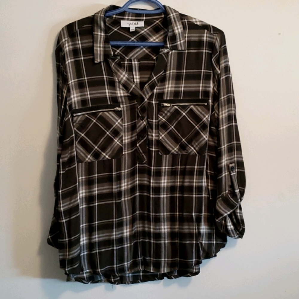 Green plaid long sleeve blouse